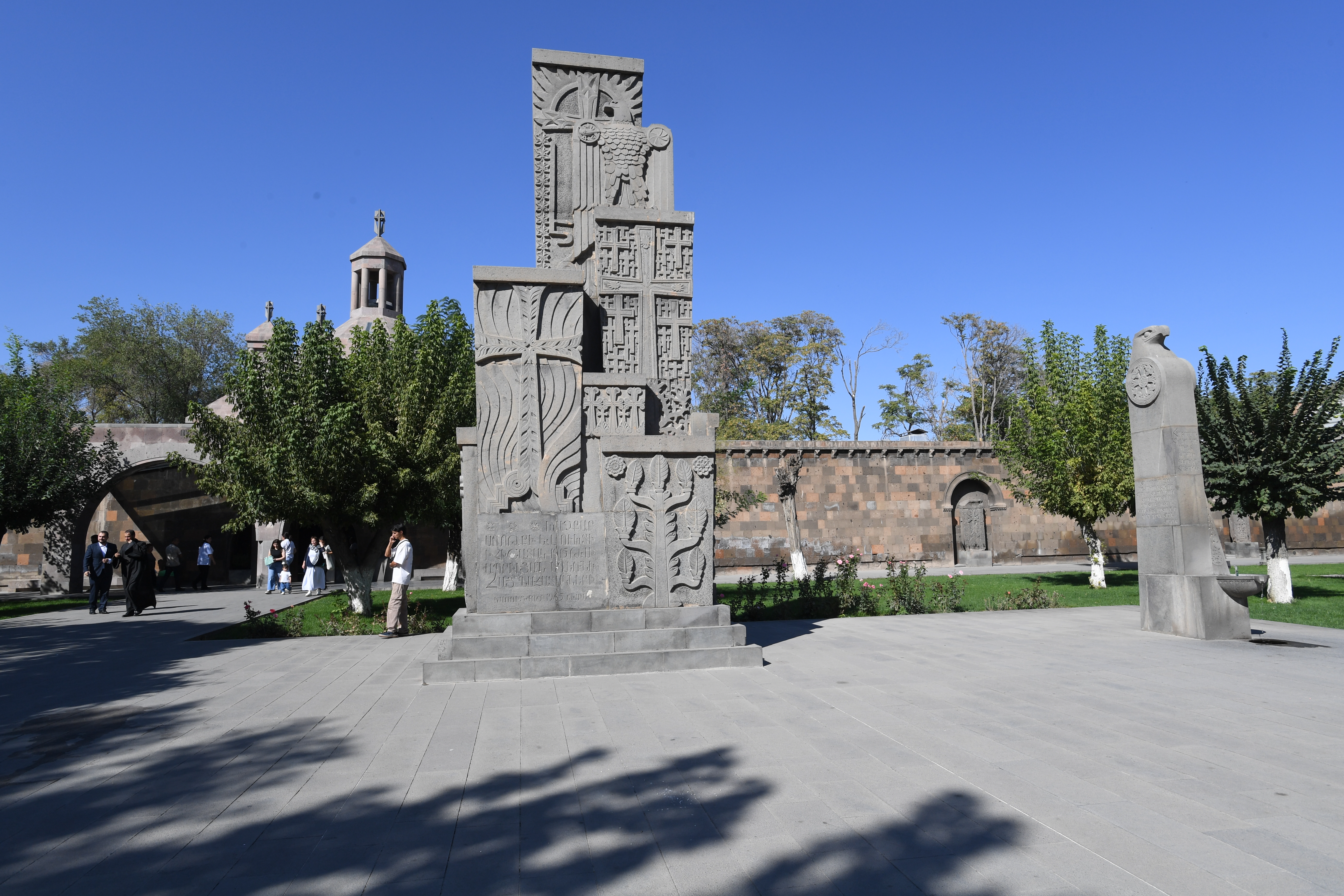 Genozid Denkmal Kathedrale von Etschmiadsin