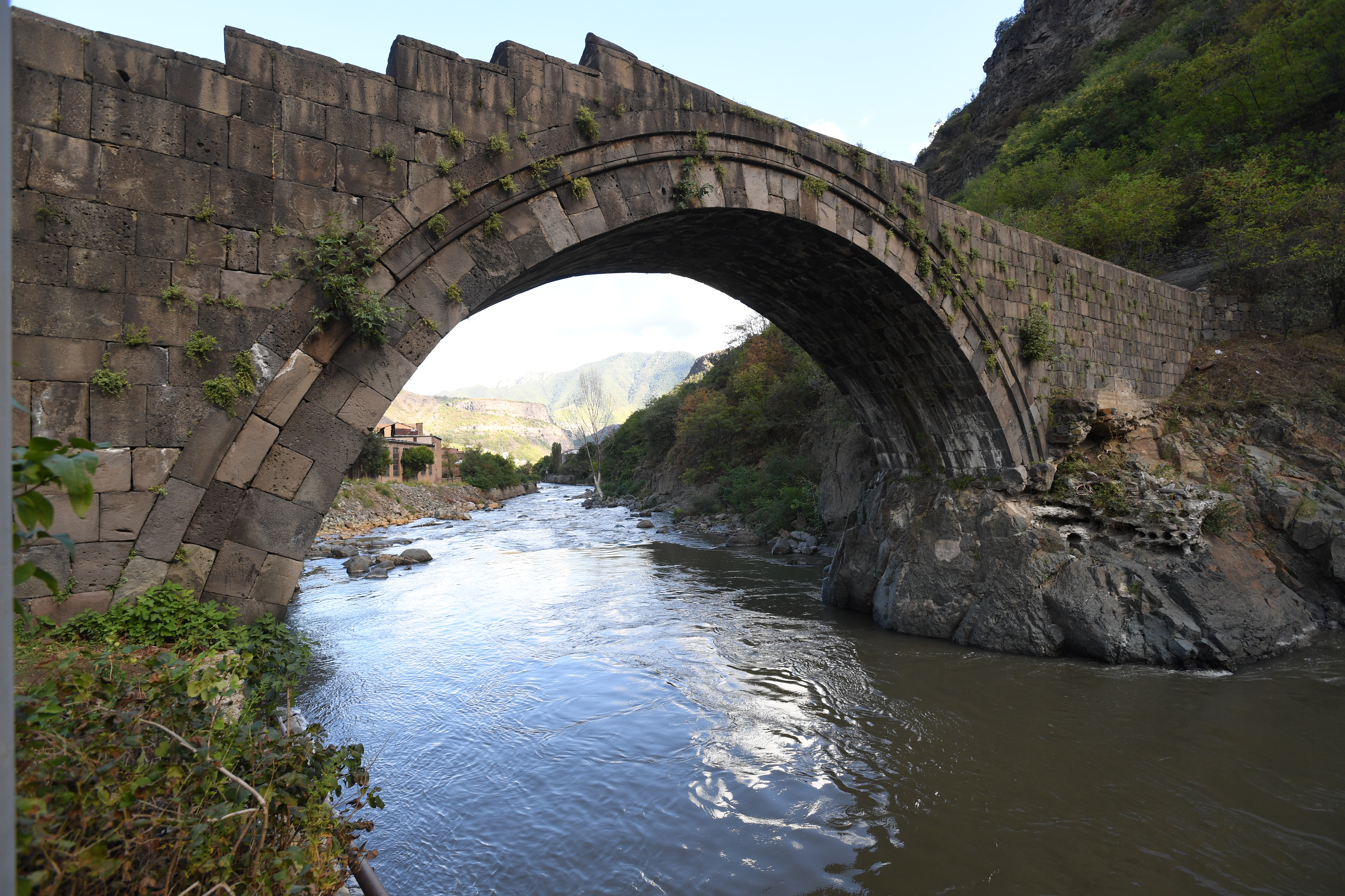 Sanahin Br&uuml;cke, Alaverdi