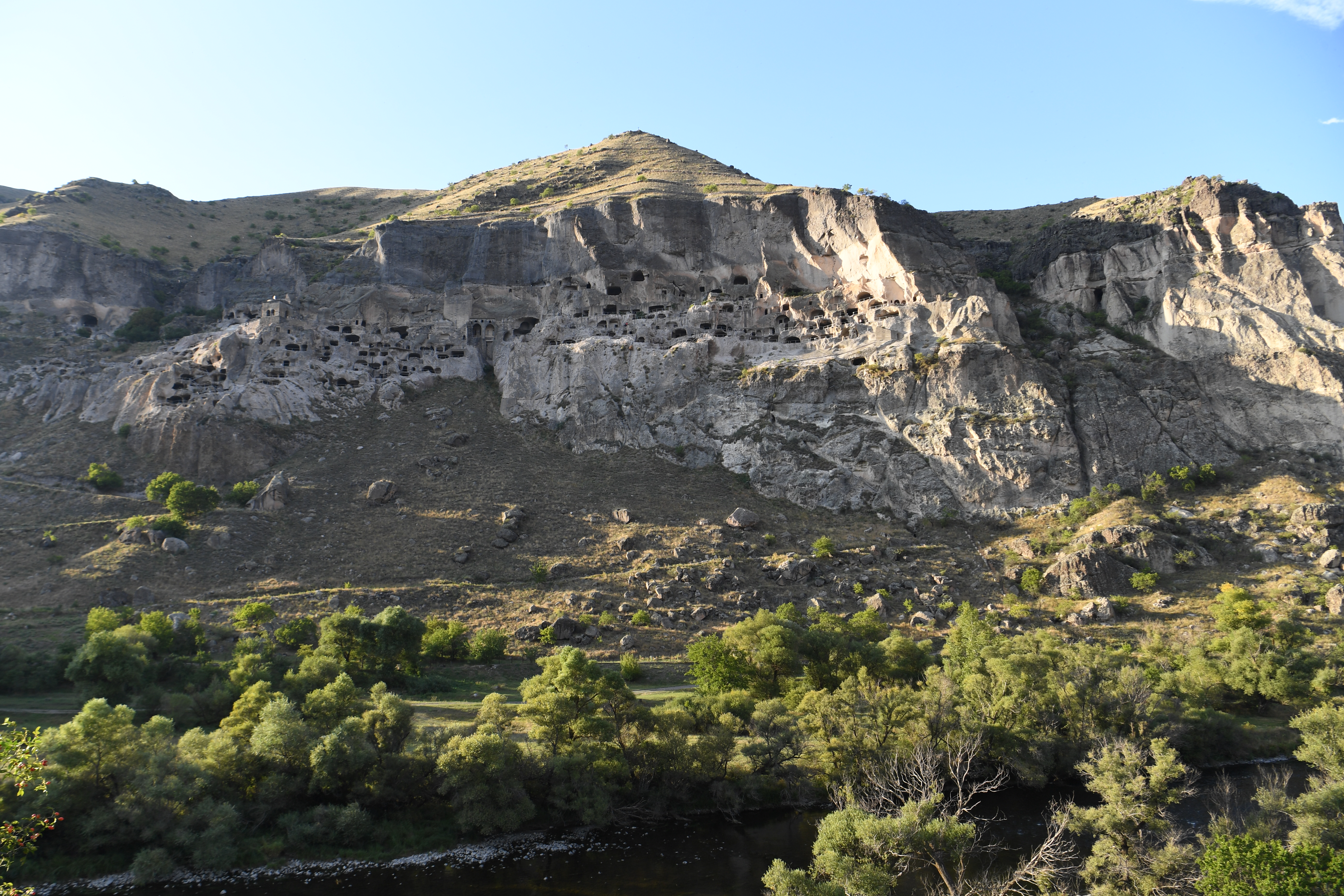 Vardzia