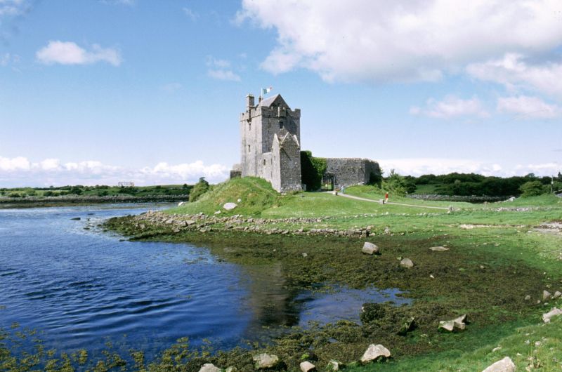 Dungaire Castle 06/2003