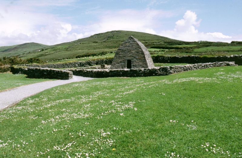 Gallarus Oratory 06/2003