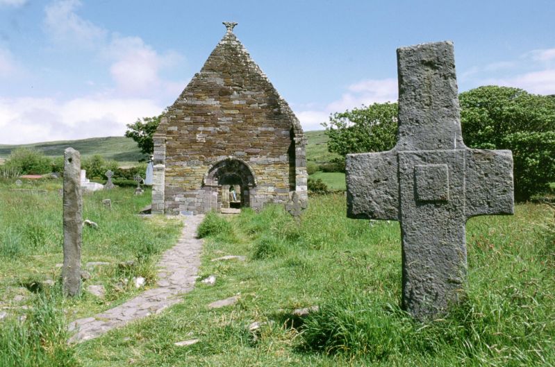 Kilmalkedar Church 06/2003