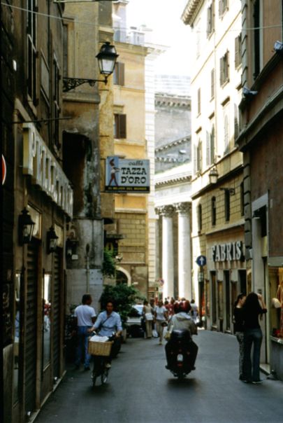 Pantheon 05/2001