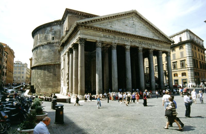 Pantheon 05/2001