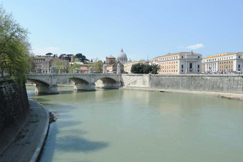 San Pietro in Vaticano (Petersdom), 04.2011