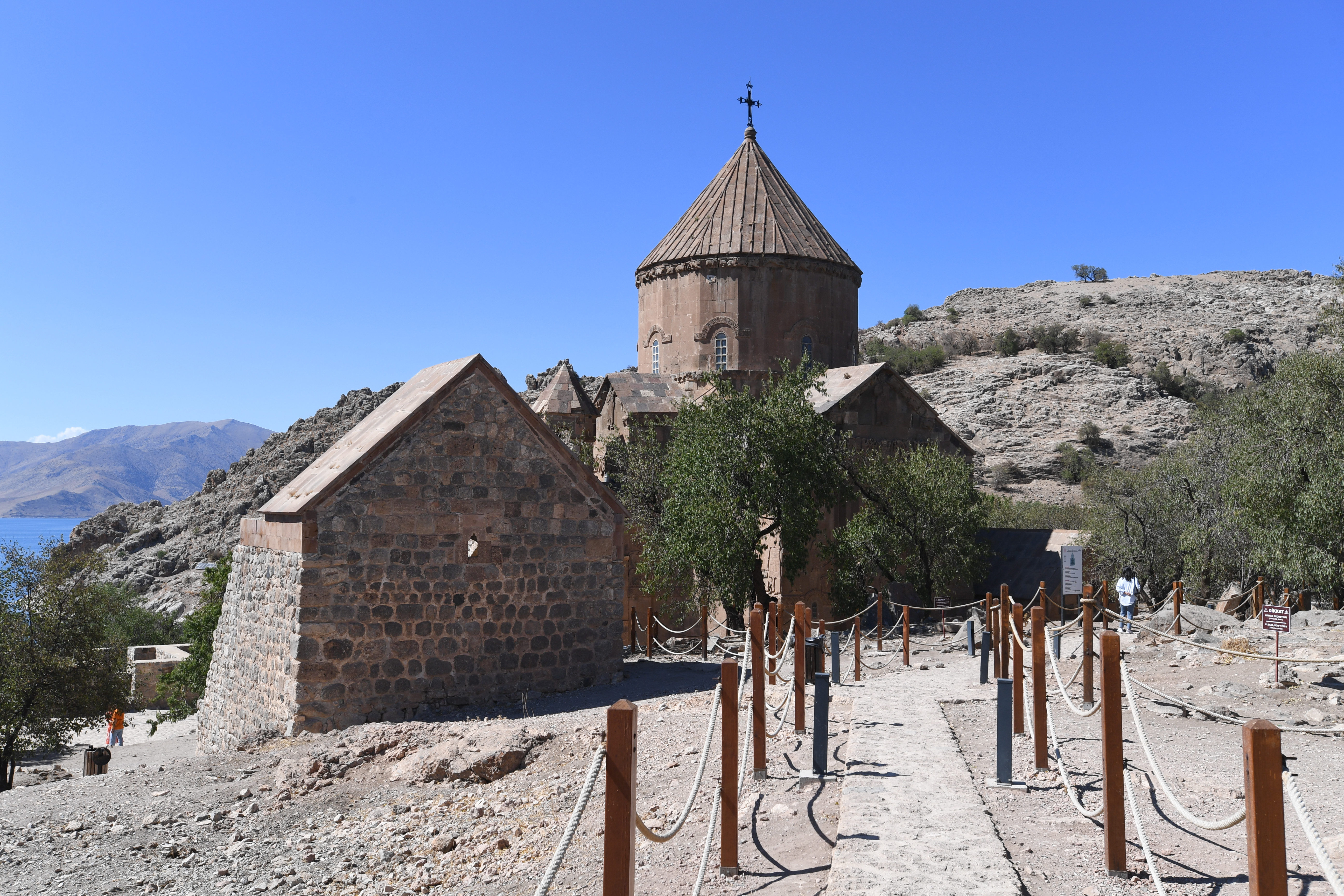 Akdamar