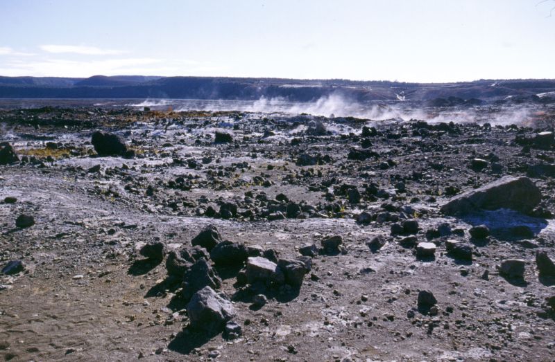 Big Island, Hawai�i Volcanoes N.P., Kilauea Caldera, 10/2004