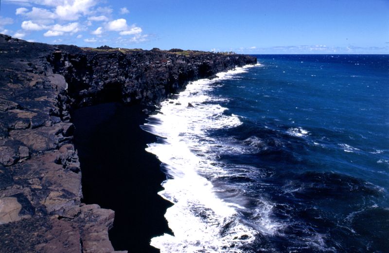 Big Island, Hawai�i Volcanoes N.P., Holei Sea, 10/2004