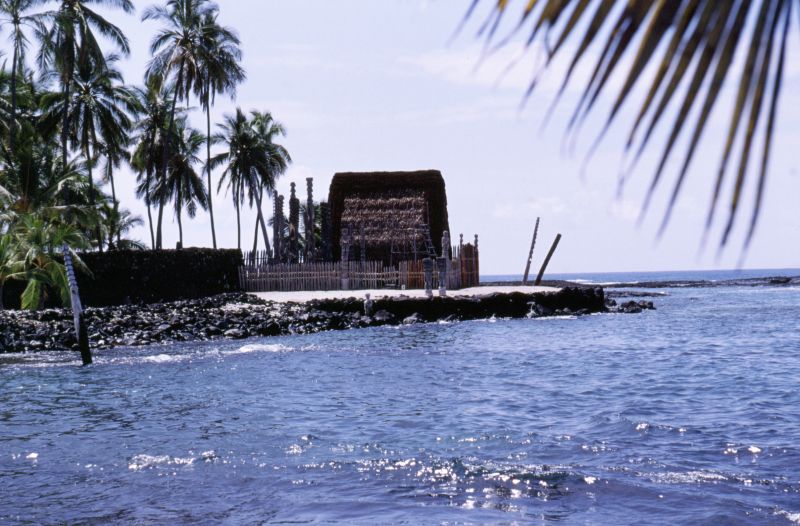 Big Island, Puiuhomua O Hanauhau N.H.P., 10/2004